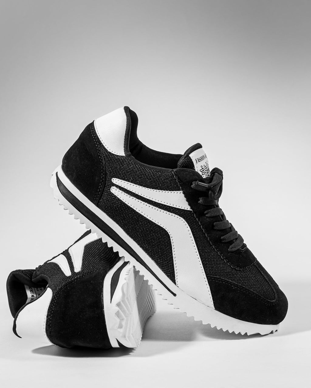 gid://shopify/MediaImage/25707742920774